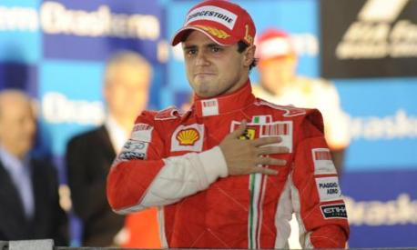 Vittoria ma niente Mondiale: lacrime amare per Felipe Massa a San Paolo 2008. Ap