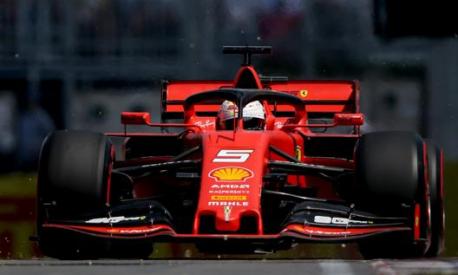Sebastian Vettel in pole, la numero 56 della carriera. Afp