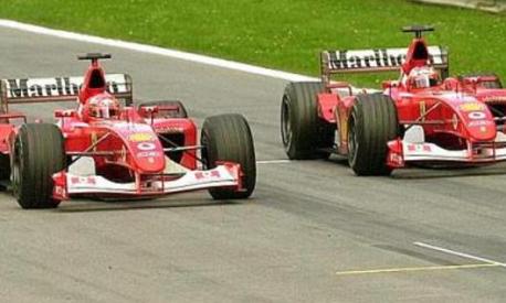 Schumacher e Barichello in Austra nel 2002 il giorno della doppietta Ferrari