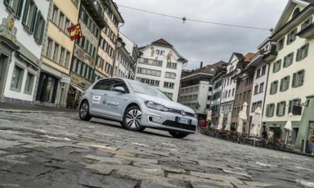 La Volkswagen e-Golf a Lucerna