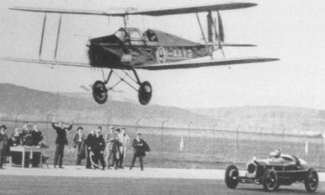 Nuvolari perse la sfida con il biplano Caproni, ma cinquant’anni dopo Villeneuve l’avrebbe “vendicato”