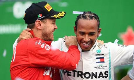 Da sinistra, Sebastian Vettel, 32 anni, e Lewis Carl Davidson Hamilton, 34. Getty Images