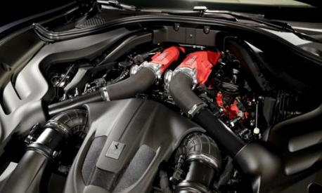 Il motore V8 turbo da 3,9 litri sviluppa 620 Cv. Ap
