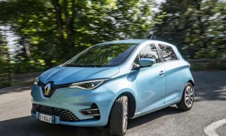 Il prezzo di listino della Renault Zoe parte da 25.900 euro batteria esclusa