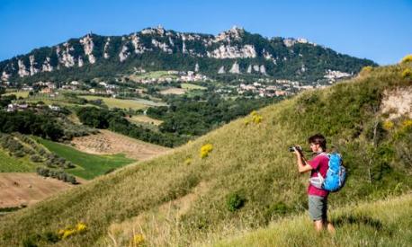 Le colline di San Marino attraggono gli appassionati di trekking fotografici. @VisitSanMarino