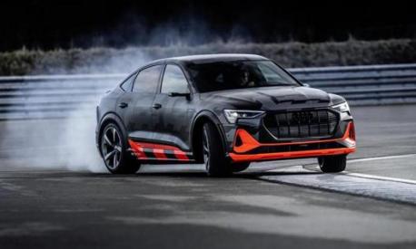 Audi e-tron Sportback durante i test in fase di sviluppo