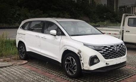 Custo, la MPV Hyundai solo per il mercato cinese scovato in strada senza camuffamenti