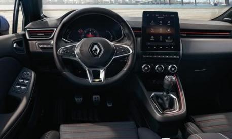 Gli interni della Renault Clio Hybrid