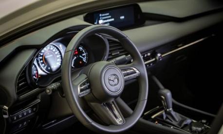 Gli interni della Mazda 3 Sedan