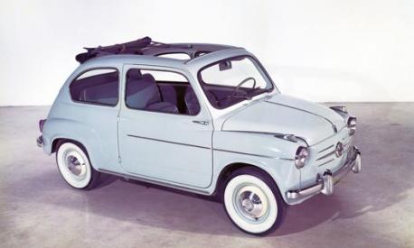 La prima serie della Fiat 600, in versione Trasformabile