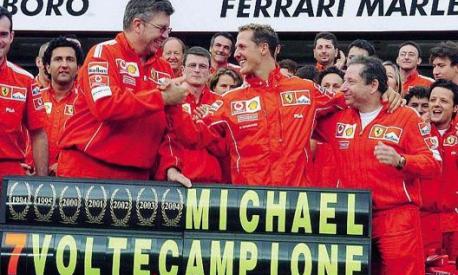 Branw con Michael Schumacher dopo la conquista del 7° titolo mondiale