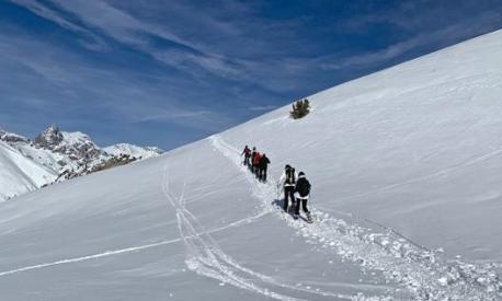 Dal 2010 al 2019 il numero di praticanti sci alpinismo in Italia è passato da 33 mila a 94,5 mila persone. Masperi