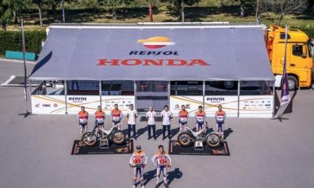 La foto ufficiale del team Honda Trial Repsol