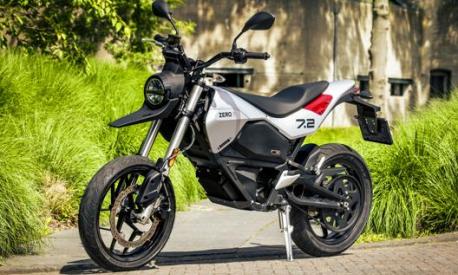 Design accattivante e look da motard per la nuova Zero Fxe