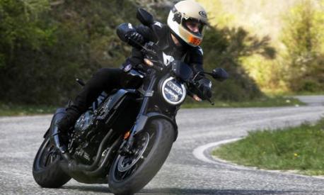 Il casco è forse il capo più importante nella dotazione di un motociclista. Ma anche quello più soggetto a contraffazione
