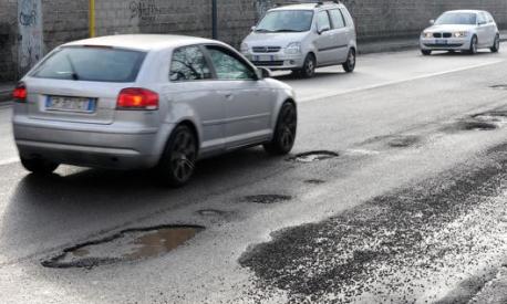 Vacanze in auto: consigli e controlli da fare per partire in sicurezza