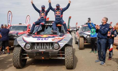 Peterhansel e    Edouard Boulanger, vincitori della Dakar 2021