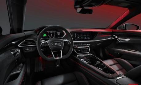 Gli interni di Audi RS e-tron GT