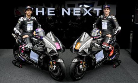 Bastianini e Di Giannantonio con le Ducati del nuovo Team Gresini MotoGP