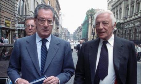 Cesare Romiti accanto a Gianni Agnelli. AP