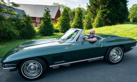 Il Presidente americano Joe Biden e la sua Chevrolet Corvette Stingray