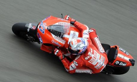 Stoner ad Aragon nel 2010 con la Ducati in MotoGP. Afp
