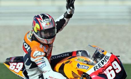 Nicky Hayden ha vinto il Mondiale MotoGP nel 2006, rimontando Valentino Rossi nell’ultima gara. Ap