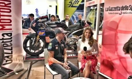 Max Biaggi allo stand Gazzetta Motori a Eicma 2019