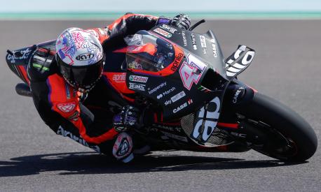 Finalmente Aprilia! Storica prima pole MotoGP con Aleix Espargaro. Marini  in prima fila
