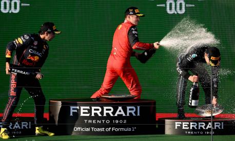 La gioia di Leclerc sul podio australiano