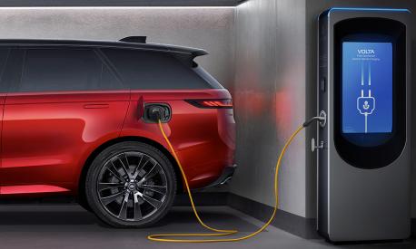 Range Rover Sport ha una batteria da 38,2 kWh