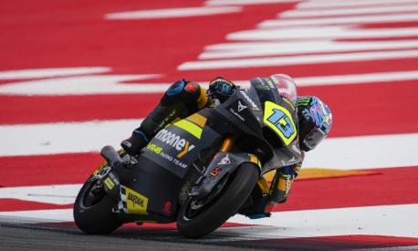 epa09995765 Italian Moto2 rider Celestino Vietti of Mooney VR46 team in action during the qualifying session of the Motorcycling Grand Prix of Catalonia at Montmelo racetrack, near Barcelona, Spain, 04 June 2022. The Motorcycling Grand Prix of Catalonia will take place on 05 June 2022.  EPA/Enric Fontcuberta
