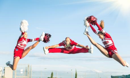 Svolta nel football: via le cheerleader. Ora il corpo di ballo