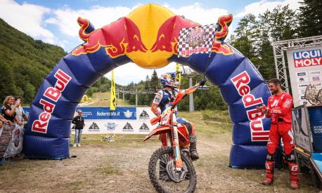 Manuel Lettenbichler, 24 anni, conquista la vittoria al Red Bull Abestone (credit foto Gabriele Seghizzi / Red Bull Content Pool)