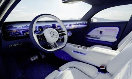 L'interno del concept Mercedes Vision Eqxx