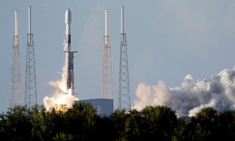 A SpaceX Falcon 9 rocket, with the Korea Pathfinder Lunar Orbiter, or KPLO, lifts off from launch complex 40 at the Cape Canaveral Space Force Station in Cape Canaveral, Fla., Thursday, Aug. 4, 2022. (AP Photo/John Raoux)