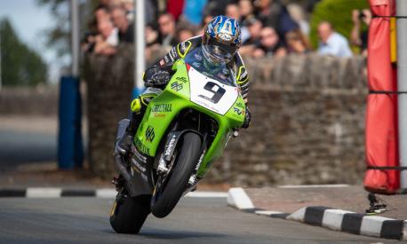 Manx GP, Classic Superbike: vince Rob Hodson | Gazzetta.it