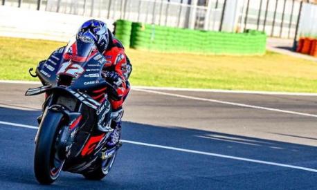 Maverick Vinales velocissimo in sella alla sua Aprilia (Instagram MotoGP)
