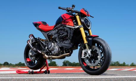 Il nuovo Ducati Monster SP 2023