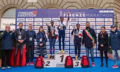 Maratona di Firenze 2022 podio femminile