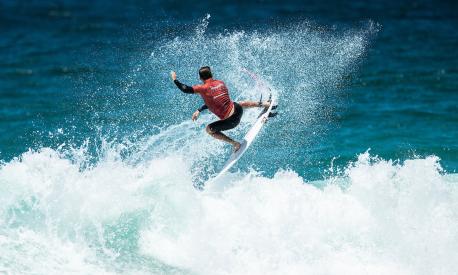 Leonardo Fioravanti fino ad ora è il più alto rappresentante del surf italiano. Ph. Thiago Diz/World Surf League