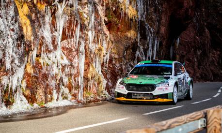 Nikolaj Gryazin porta alla vittoria la Skoda Fabia RS Rally2