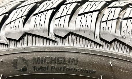 Michelin ha sviluppato le Pilot Alpin 5 concentrandosi sulle prestazioni