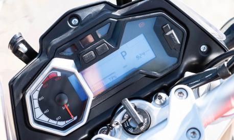 La strumentazione della Csc Motorcycles RX1e