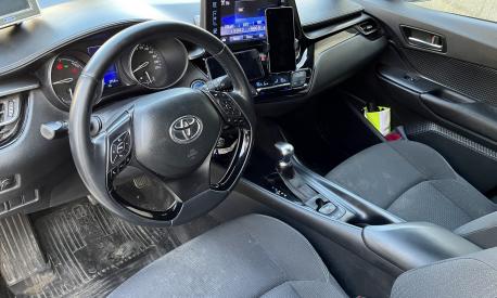 Gli interni della Toyota C-HR vanno curati per mantenere un buon livello di qualità nel tempo