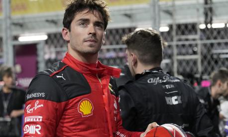 Charles Leclerc deluso dopo il GP d'Arabia. AP