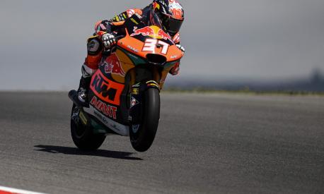 Kalex Spanish rider Pedro Acosta competes in the Moto2 race of the Portuguese Grand Prix at the Algarve International Circuit in Portimao, on March 26, 2023. (Photo by PATRICIA DE MELO MOREIRA / AFP)