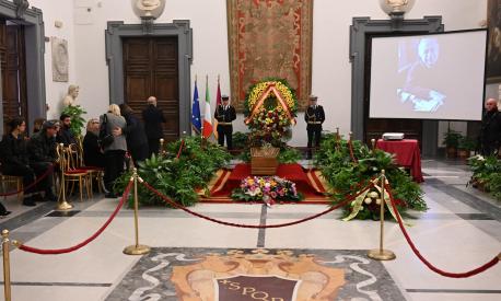 L?apertura della Camera ardente di Gianni Minà nella sala della Protomoteca a Roma, 29 marzo 2023. ANSA/CLAUDIO PERI