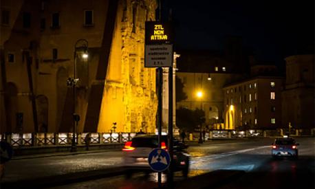 Un varco ZTL nel centro di Roma. Getty
