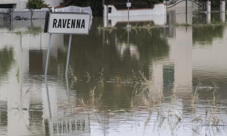 Una veduta di Ravenna allagata, a seguito del maltempo, Ravenna, 18 maggio 2023.  ANSA/ FABRIZIO ZANI